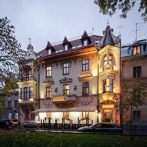 Chopin 4*, Lvov Ukrajina