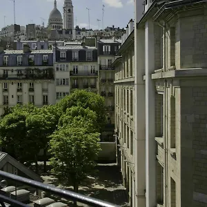 Le Montclair Montmartre By River , Paříž Francie